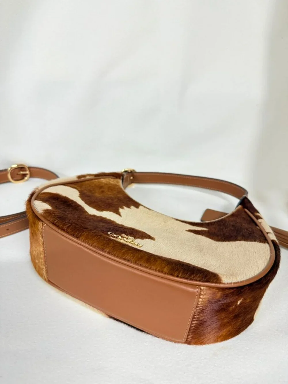 coach Emily Shoulder Bag In Haircalf With Cow Print cdx23
